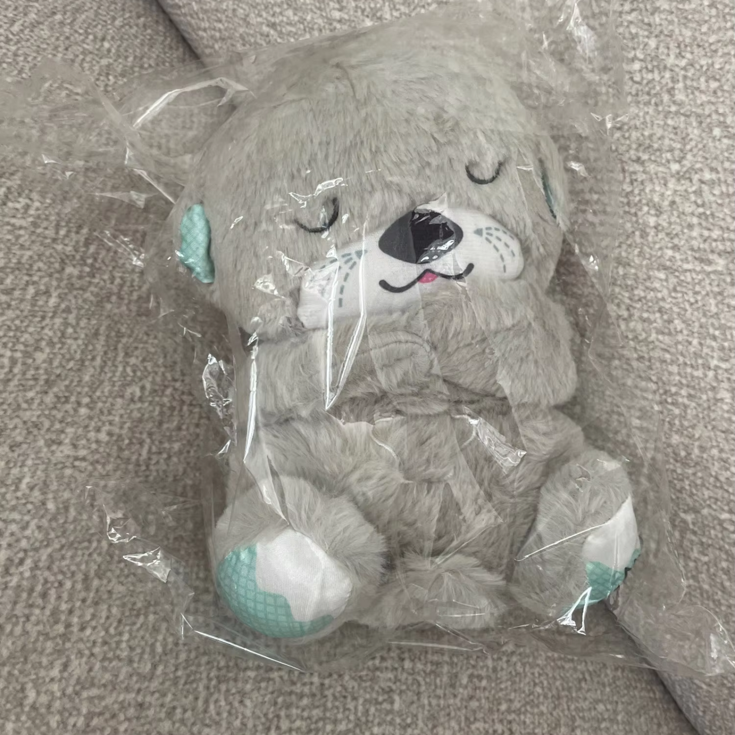 Breathing otter plush